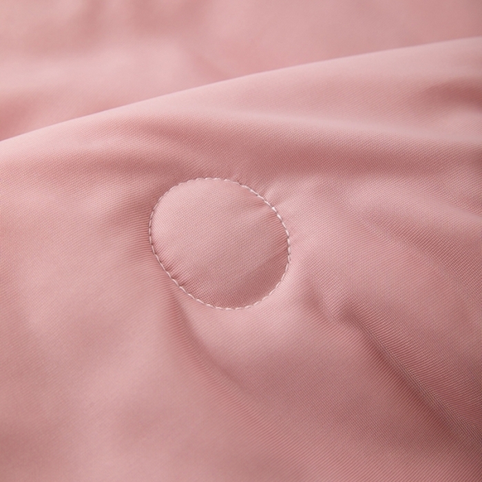 91家纺网 家纺一手货源 找家纺 仲旺居家纺 2025新款100%全锦纶凉感鸭凉感丝夏被冰淇淋夏被夏凉被 豆沙