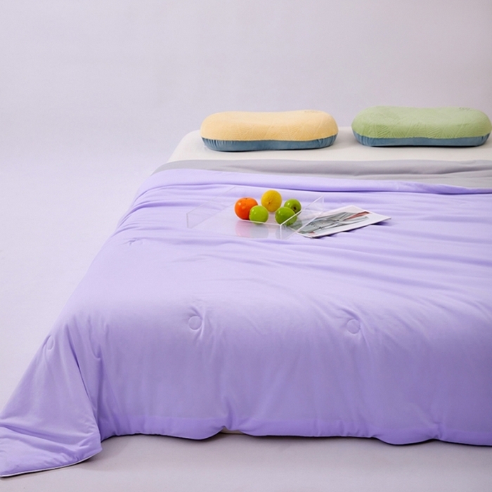 91家纺网 家纺一手货源 找家纺 仲旺居家纺 2025新款100%全锦纶凉感鸭凉感丝夏被冰淇淋夏被夏凉被 淡紫色