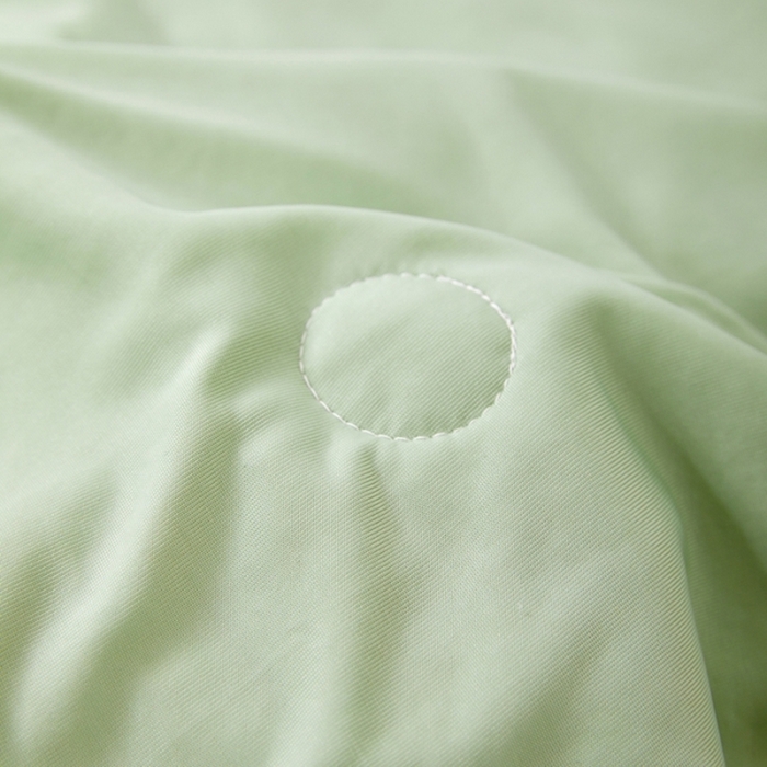 91家纺网 家纺一手货源 找家纺 仲旺居家纺 2025新款100%全锦纶凉感鸭凉感丝夏被冰淇淋夏被夏凉被 浅绿色