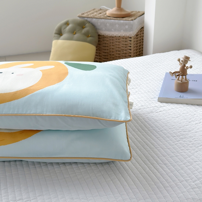 91家纺网 家纺一手货源 找家纺 荷马之梦 2025新款A类100支全棉贡缎双股加厚加柔儿童枕套-水果系列 小芒果