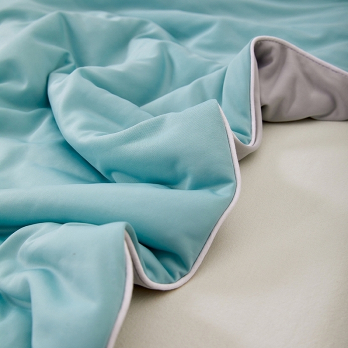 91家纺网 家纺一手货源 找家纺 仲旺居家纺 2025新款100%全锦纶凉感鸭凉感丝夏被冰淇淋夏被夏凉被 湖蓝