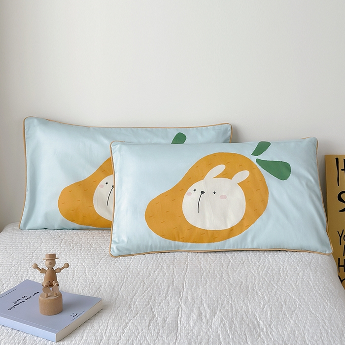 91家纺网 家纺一手货源 找家纺 荷马之梦 2025新款A类100支全棉贡缎双股加厚加柔儿童枕套-水果系列 小芒果