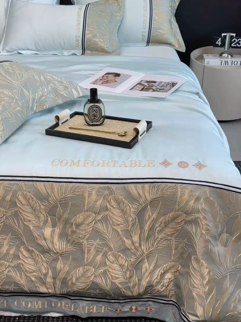 91家纺网 家纺一手货源 找家纺 帝王家纺 2025新款浮雕刺绣水洗天丝真丝夏被四件套冰丝三件套单夏被夏季直播 玉叶金枝—水蓝