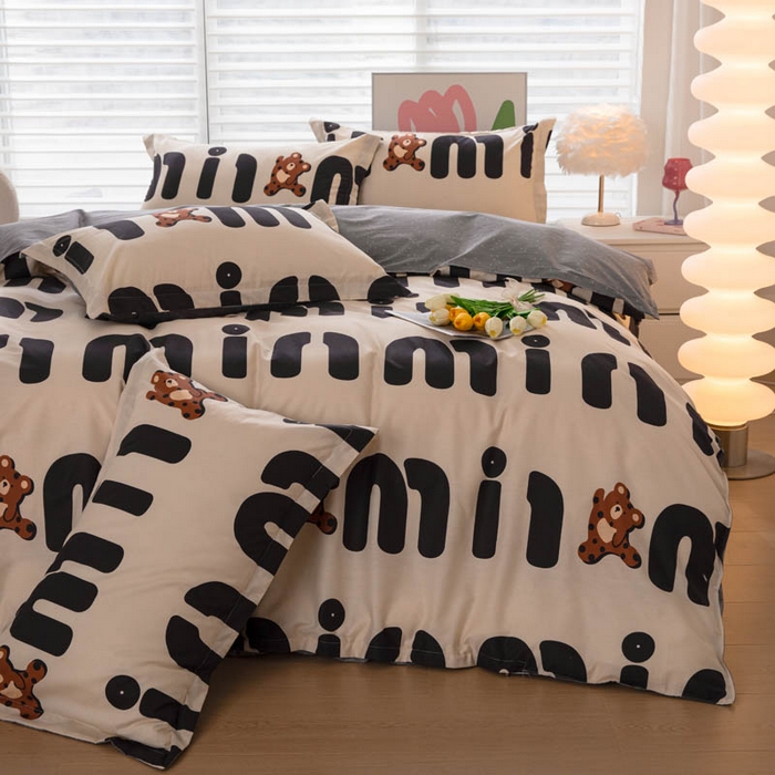 91家纺网 家纺一手货源 找家纺 贝兰仙奴 2025春夏新款全棉纯棉12868印花四件套 熊仔贝贝