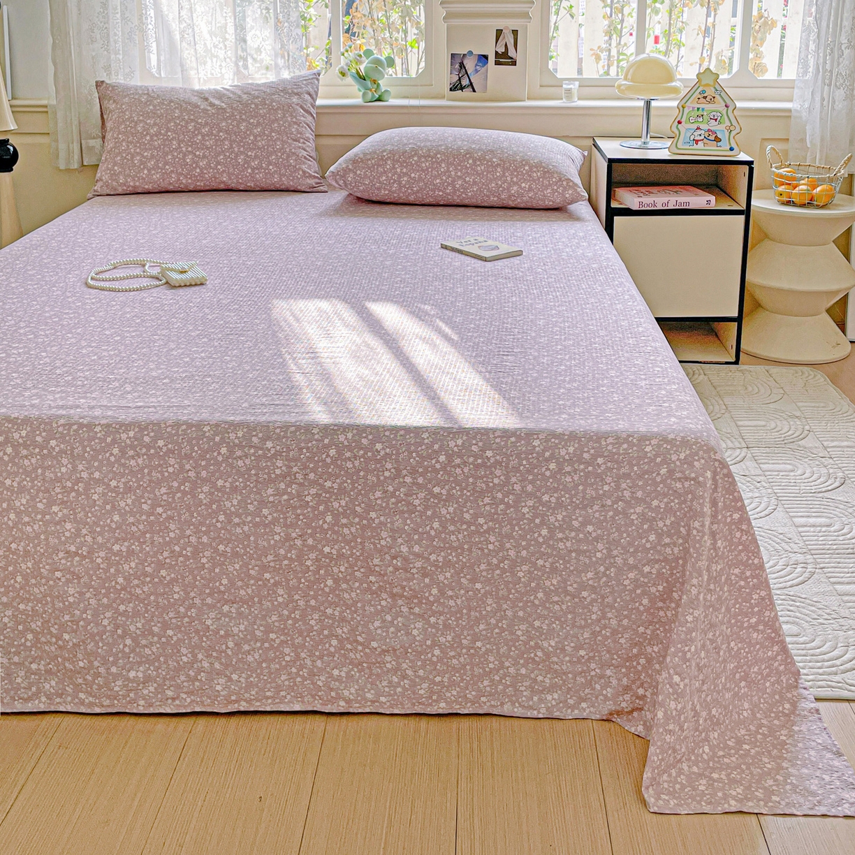 91家纺网 家纺一手货源 找家纺 优选 2025新款母婴级ins小清新双层纱印花床单枕套三件套 晨幕花间