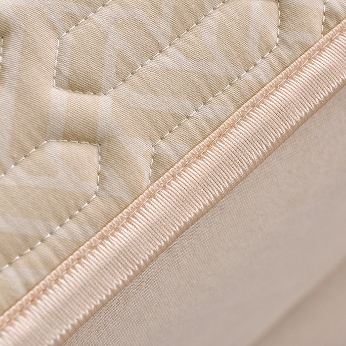 91家纺网 家纺一手货源 找家纺 床笠人家 2025新款全棉夹棉防水床垫 酷乐熊