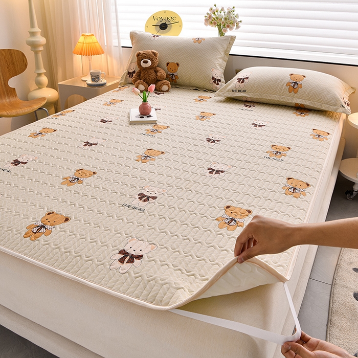 91家纺网 家纺一手货源 找家纺 床笠人家 2025新款全棉夹棉防水床垫 酷乐熊