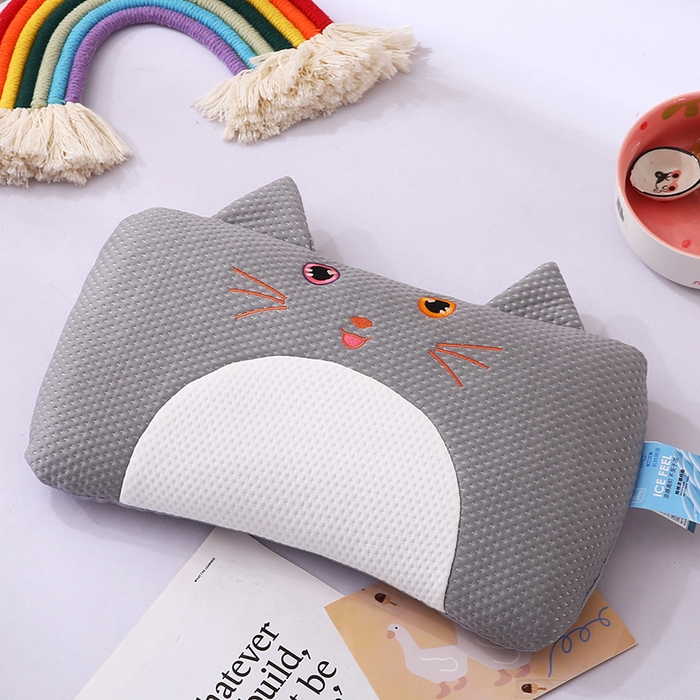 91家纺网 家纺一手货源 找家纺 蔻眠 小猫咪-夏季凉感丝卡通荞麦枕头儿童学生防出汗枕芯 小猫咪-灰色 24x45cm