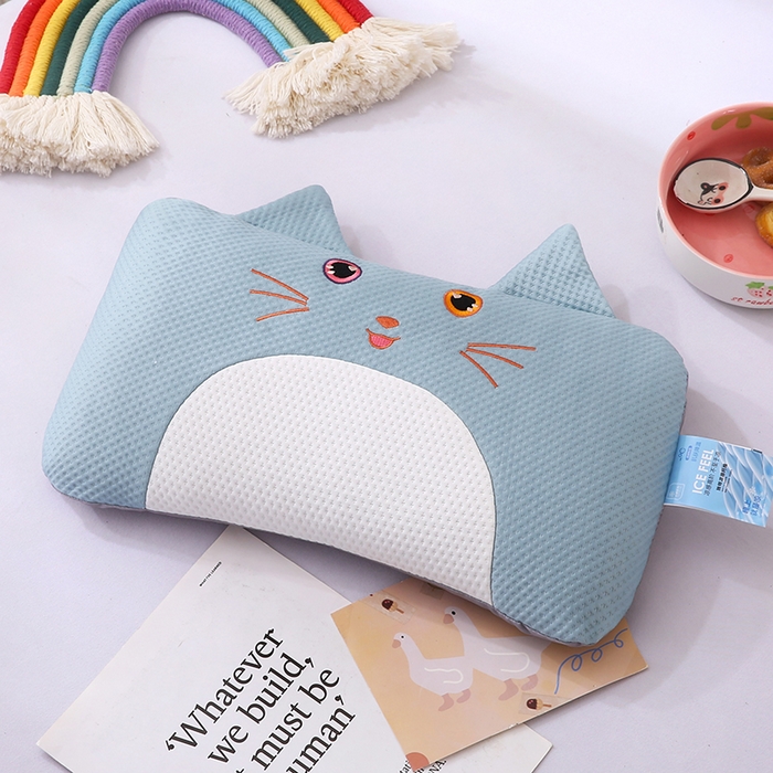 蔻眠 小猫咪-夏季凉感丝卡通荞麦枕头儿童学生防出汗枕芯 小猫咪-蓝色 24x45cm