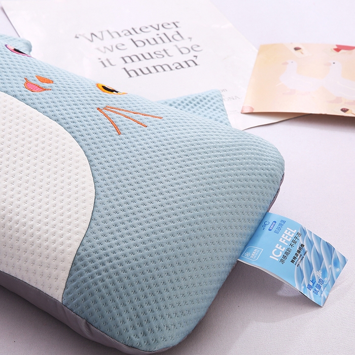 91家纺网 家纺一手货源 找家纺 蔻眠 小猫咪-夏季凉感丝卡通荞麦枕头儿童学生防出汗枕芯 小猫咪-蓝色 24x45cm