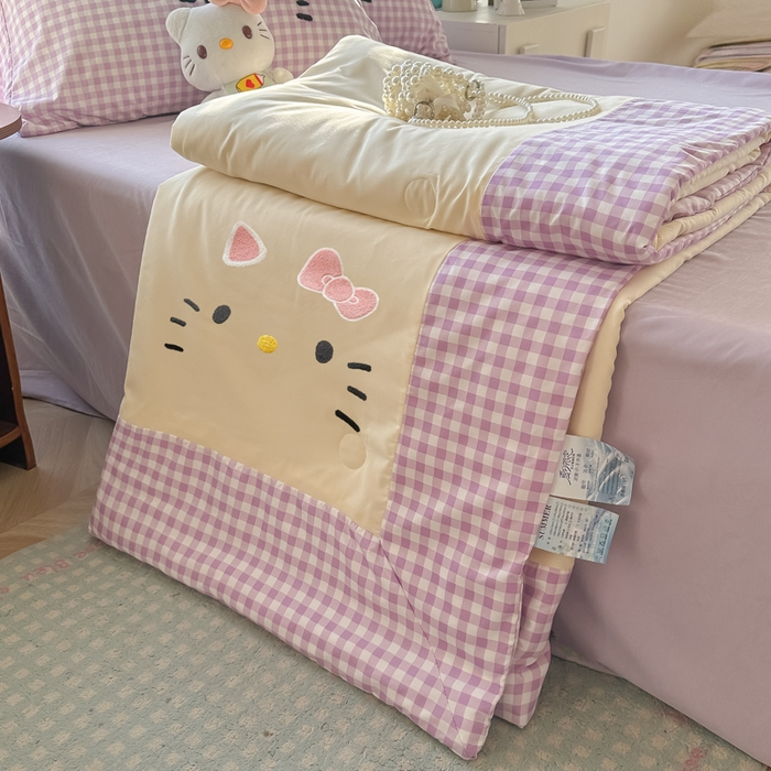 91家纺网 家纺一手货源 找家纺 （总）子钦2025云朵棉爆款拼角毛巾绣夏被场景二