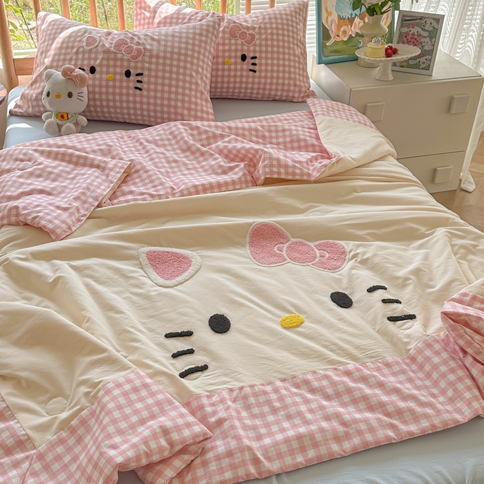 91家纺网 家纺一手货源 找家纺 （总）子钦2025云朵棉爆款拼角毛巾绣夏被场景二