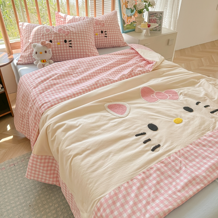 91家纺网 家纺一手货源 找家纺 （总）子钦2025云朵棉爆款拼角毛巾绣夏被场景二