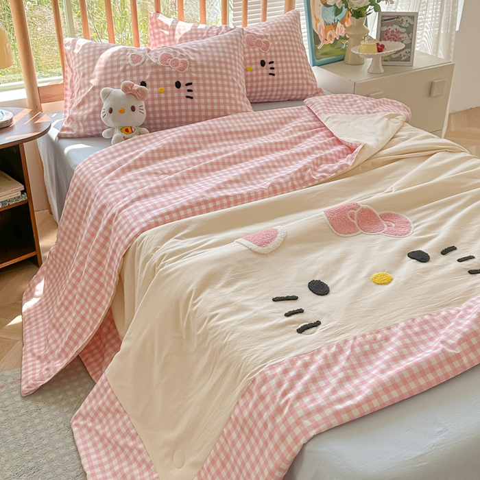 91家纺网 家纺一手货源 找家纺 （总）子钦2025云朵棉爆款拼角毛巾绣夏被场景二