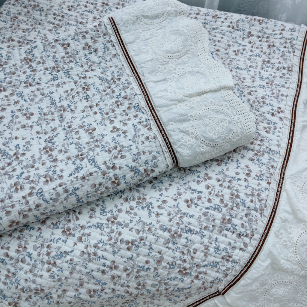 91家纺网 家纺一手货源 找家纺 暖居 2025新款法式13370高密小碎花40支全棉纯棉床盖四件套 倩影