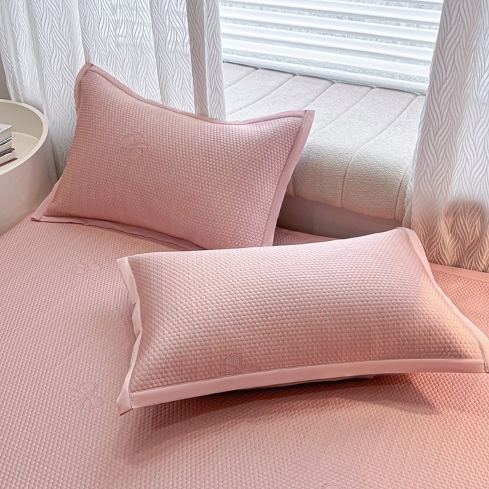 91家纺网 家纺一手货源 找家纺 暖居 2025新款复合凉席席子三件套 简约包边款粉色