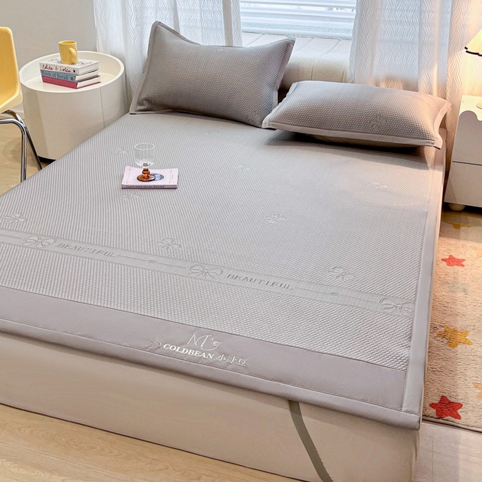 91家纺网 家纺一手货源 找家纺 暖居 2025新款复合凉席席子三件套 简约包边款灰色