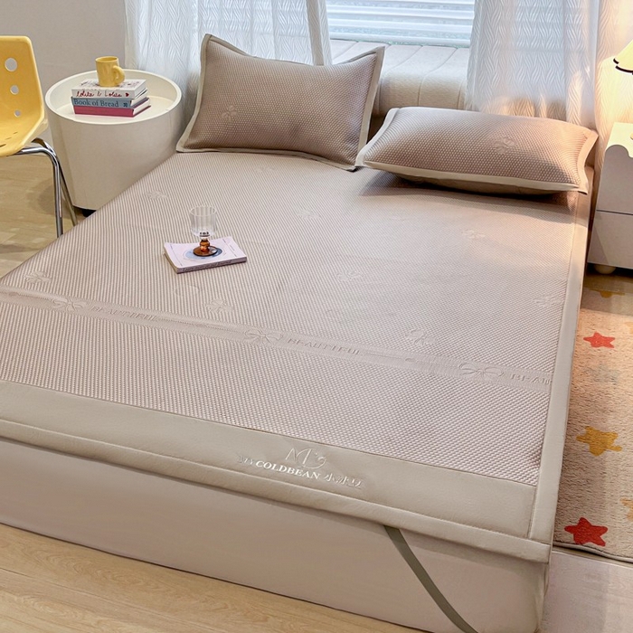 91家纺网 家纺一手货源 找家纺 暖居 2025新款复合凉席席子三件套 简约包边款咖色