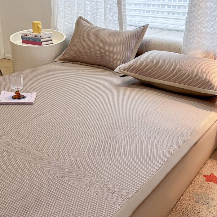 91家纺网 家纺一手货源 找家纺 暖居 2025新款复合凉席席子三件套 简约包边款咖色