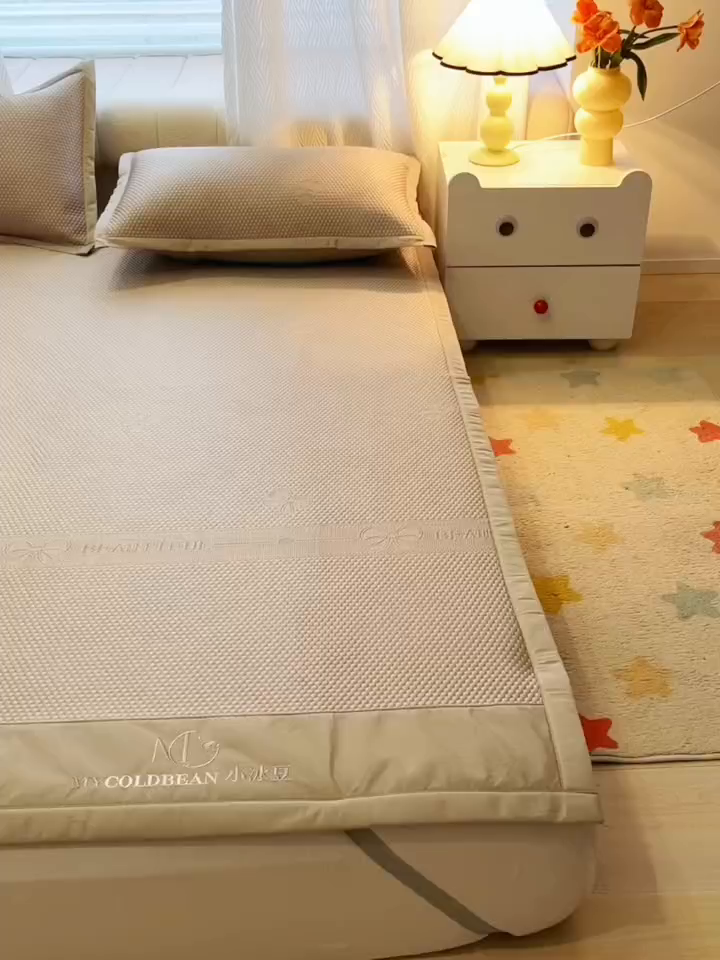 91家纺网 家纺一手货源 找家纺 暖居 2025新款复合凉席席子三件套 简约包边款咖色