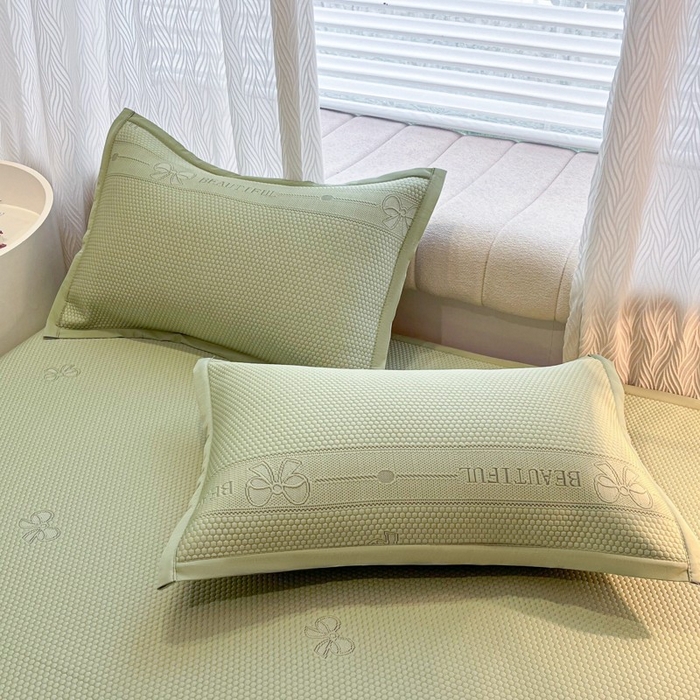 91家纺网 家纺一手货源 找家纺 暖居 2025新款复合凉席席子三件套 简约包边款绿色