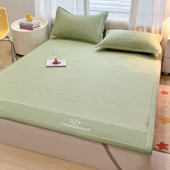 91家纺网 家纺一手货源 找家纺 暖居 2025新款复合凉席席子三件套 简约包边款绿色