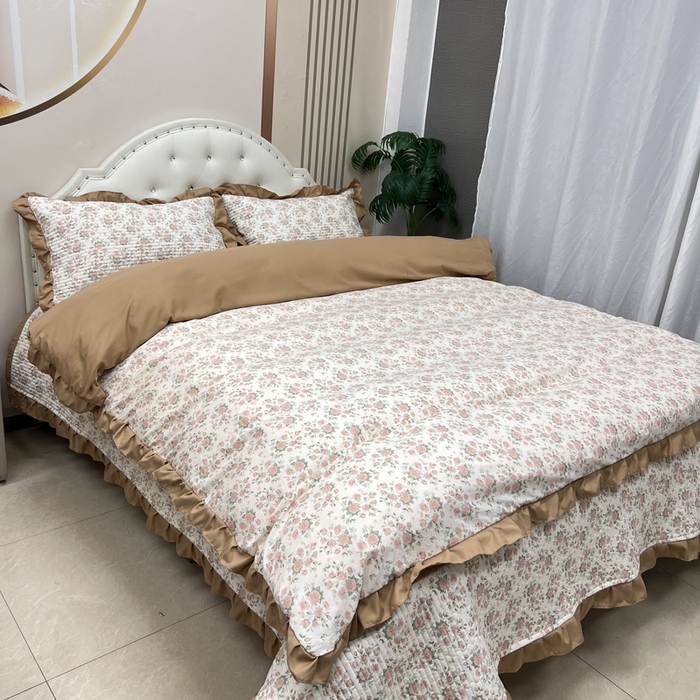 91家纺网 家纺一手货源 找家纺 寝居阁 2025新款床盖四件套 巴黎恋人