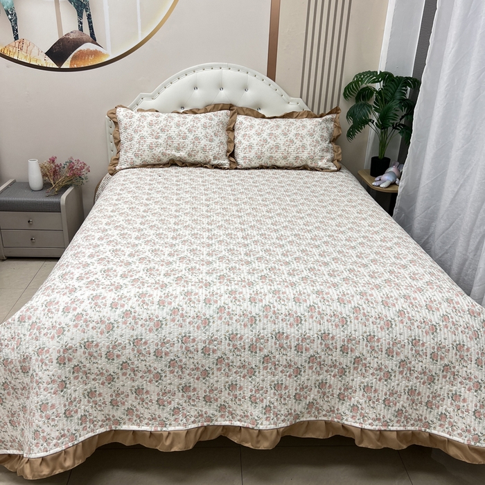 91家纺网 家纺一手货源 找家纺 寝居阁 2025新款床盖四件套 巴黎恋人