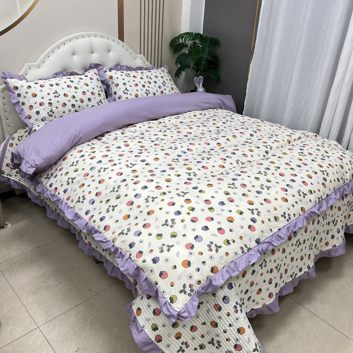 91家纺网 家纺一手货源 找家纺 寝居阁 2025新款床盖四件套 草莓之恋