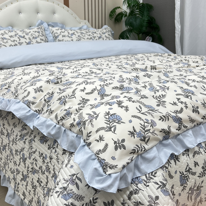 91家纺网 家纺一手货源 找家纺 寝居阁 2025新款床盖四件套 蓝调花艺