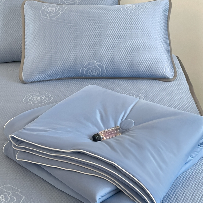 91家纺网 家纺一手货源 找家纺 欧邦2025新款提花冰豆豆床笠款夏被四件套-牡丹系列 牡丹-蓝灰