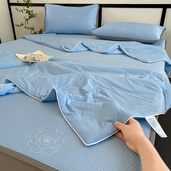 91家纺网 家纺一手货源 找家纺 欧邦2025新款提花冰豆豆床笠款夏被四件套-牡丹系列 牡丹-清雅蓝
