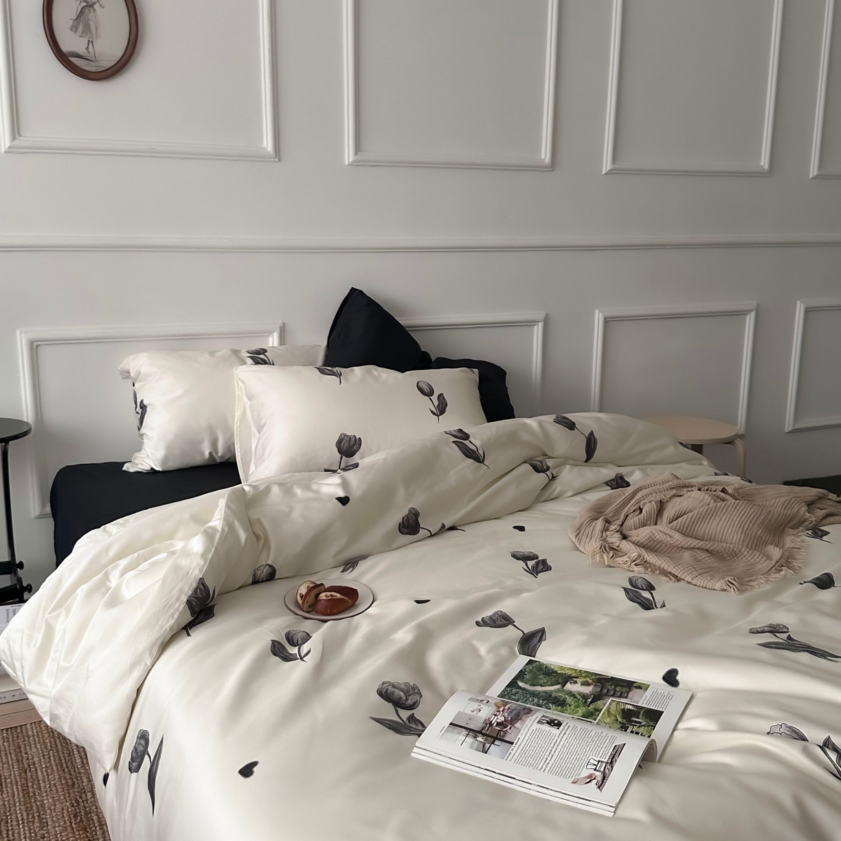 91家纺网 家纺一手货源 找家纺 （总）2025新款数码印花全棉四件套-玫瑰的故事（送手提袋）【严格控价券后不低于  318和338元 】