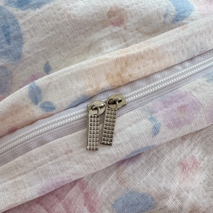 91家纺网 家纺一手货源 找家纺  （提供买家秀 爆款花型 不断货）2025新款超柔A类云感棉木棉双层纱四件套 时间画报