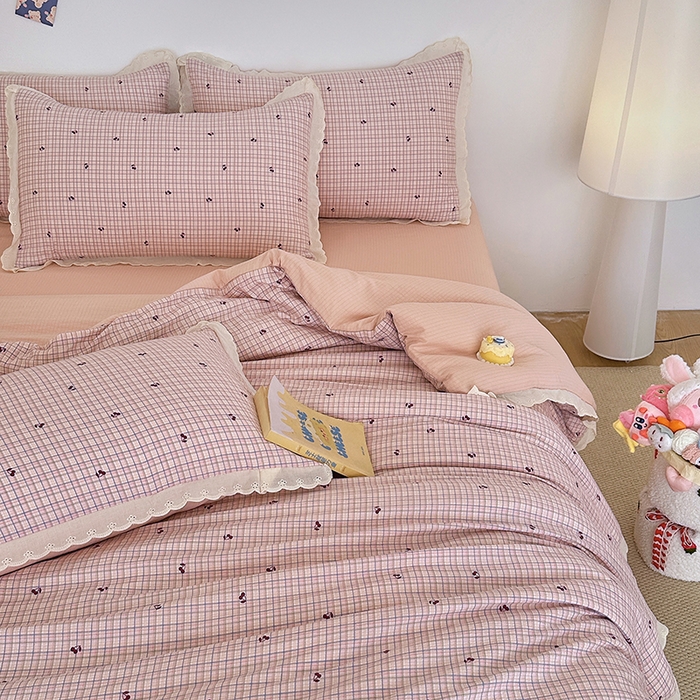 91家纺网 家纺一手货源 找家纺 斯卡诺家纺 2025新款纯棉花边双层纱夏被四件套水洗棉夏被四件套