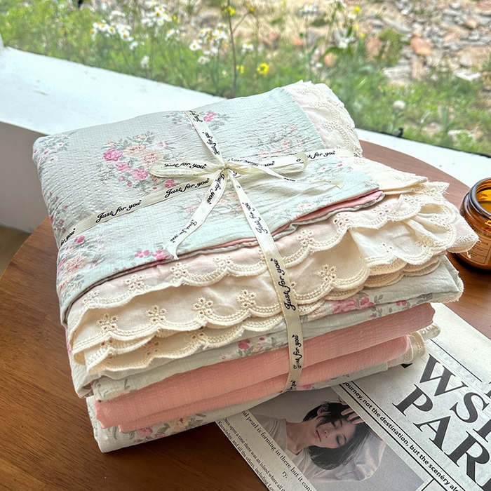 91家纺网 家纺一手货源 找家纺 （总）斯卡诺家纺 2025斯卡诺新款镂空全棉花边水洗棉四件套皱皱棉双层纱四件套