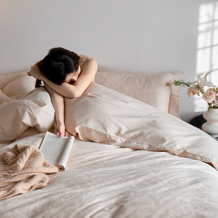 91家纺网 家纺一手货源 找家纺 亿梵家居 2025新款高端A类长绒棉四件套全棉提花轻奢全棉四件套 卡美伦-香槟色