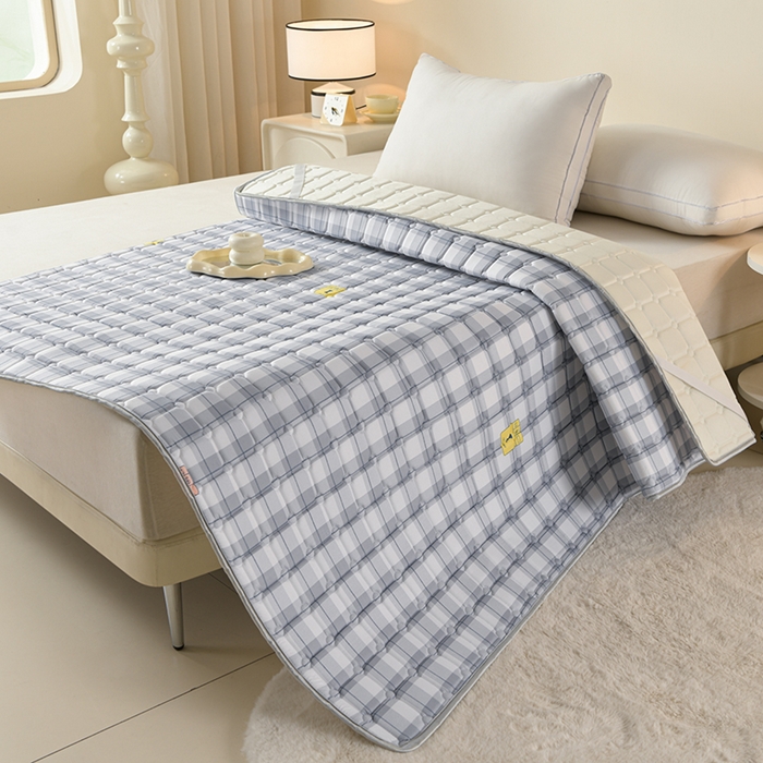 91家纺网 家纺一手货源 找家纺 美克家居2025新款加厚防水软床垫 A级格子蓝【不防水加厚款】