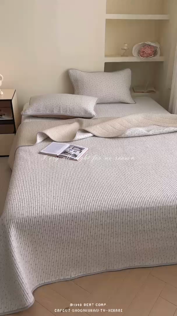 91家纺网 家纺一手货源 找家纺 亿梵家居 2025新款全棉纯棉双层纱床盖三件套A类母婴级纯棉床盖炕盖夹棉床单 素锦-咖