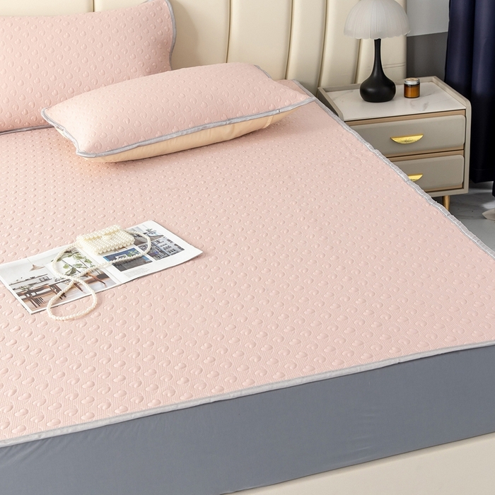 91家纺网 家纺一手货源 找家纺 乐居家纺 2025新款中分子PE凉感凉豆豆提花凉席床笠款 玉色爱心