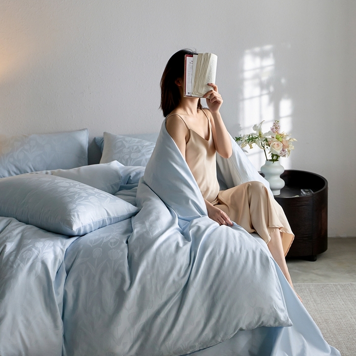 91家纺网 家纺一手货源 找家纺 亿梵家居 2025新款高端A类长绒棉四件套全棉提花轻奢全棉四件套 郁金香-晚波蓝