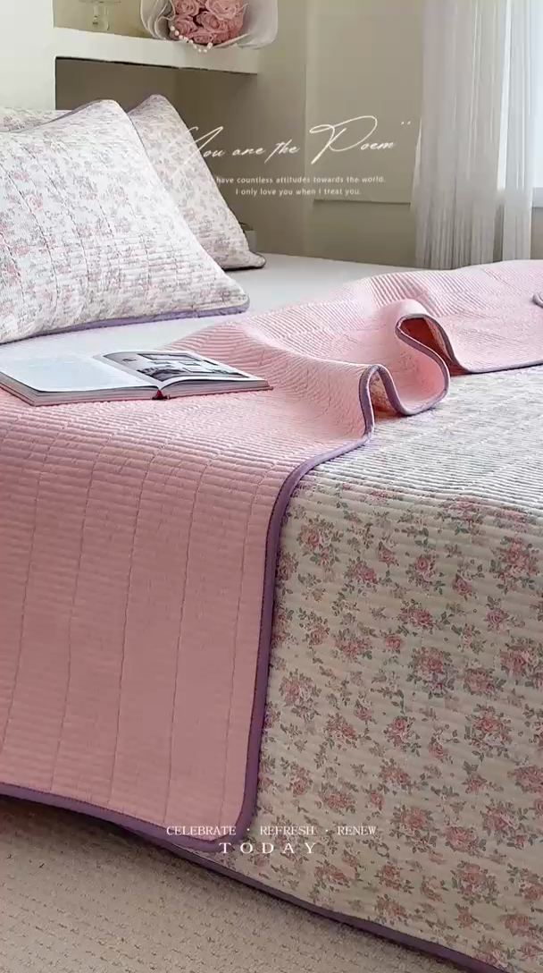 91家纺网 家纺一手货源 找家纺 亿梵家居 2025新款全棉纯棉双层纱床盖三件套A类母婴级纯棉床盖炕盖夹棉床单 梅林春晓