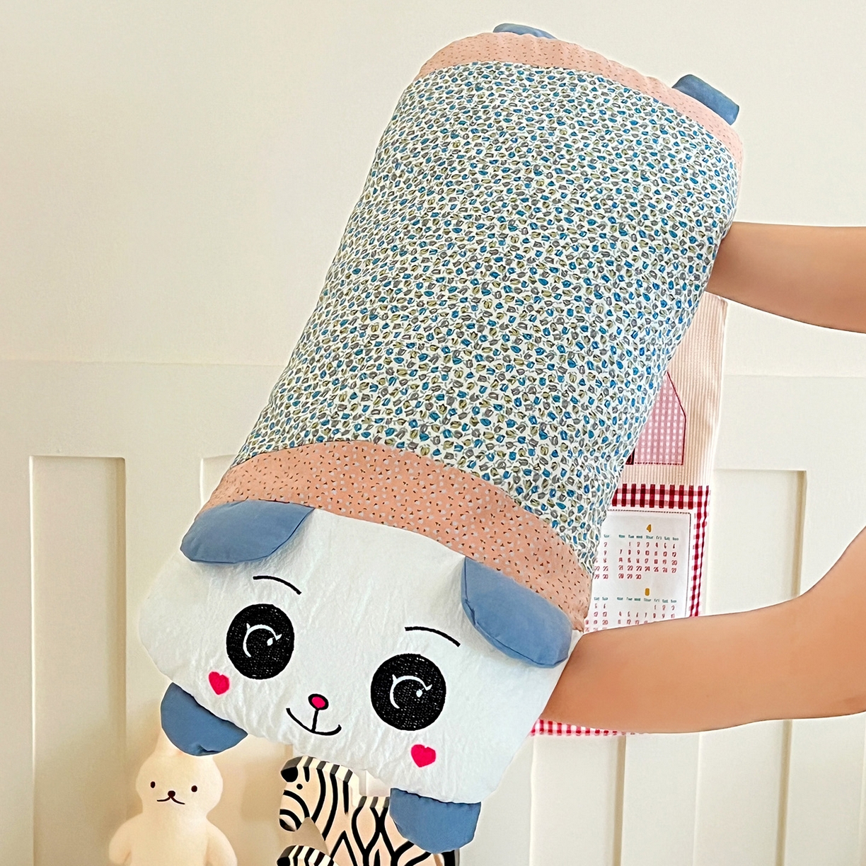 91家纺网 家纺一手货源 找家纺 卓昌枕芯 2025新款全棉纯棉刺绣加印花萌萌熊枕头枕芯卡通荞麦枕-可爱小熊系列 可爱小熊-青花色 60x30cm甜荞壳单枕/只