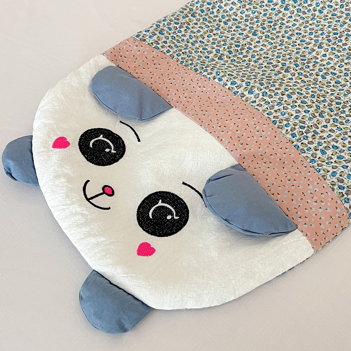 91家纺网 家纺一手货源 找家纺 卓昌枕芯 2025新款全棉纯棉刺绣加印花萌萌熊枕头枕芯卡通荞麦枕-可爱小熊系列 可爱小熊-青花色 60x30cm苦荞壳单枕/只