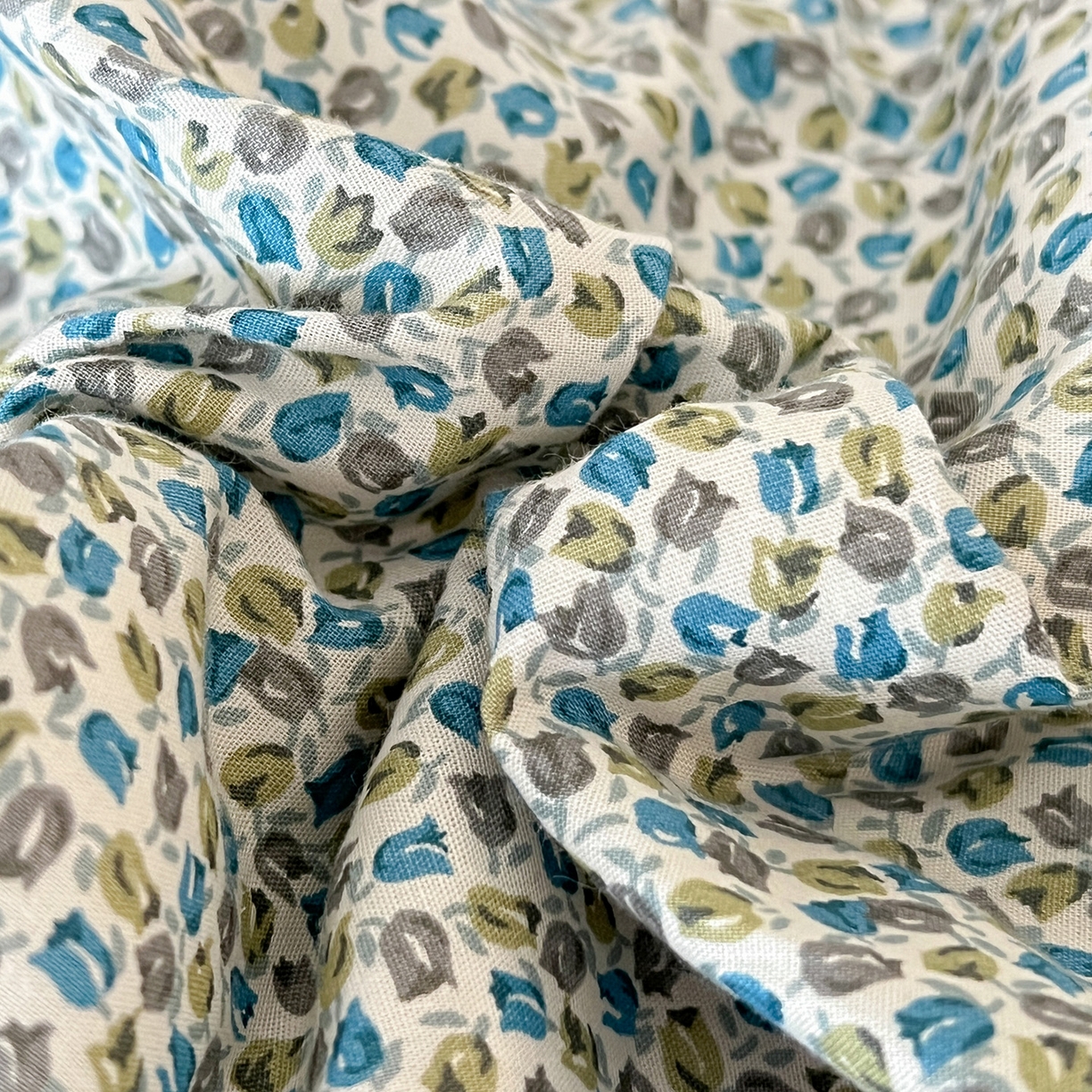 91家纺网 家纺一手货源 找家纺 卓昌枕芯 2025新款全棉纯棉刺绣加印花萌萌熊枕头枕芯卡通荞麦枕-可爱小熊系列 可爱小熊-青花色 60x30cm苦荞壳单枕/只