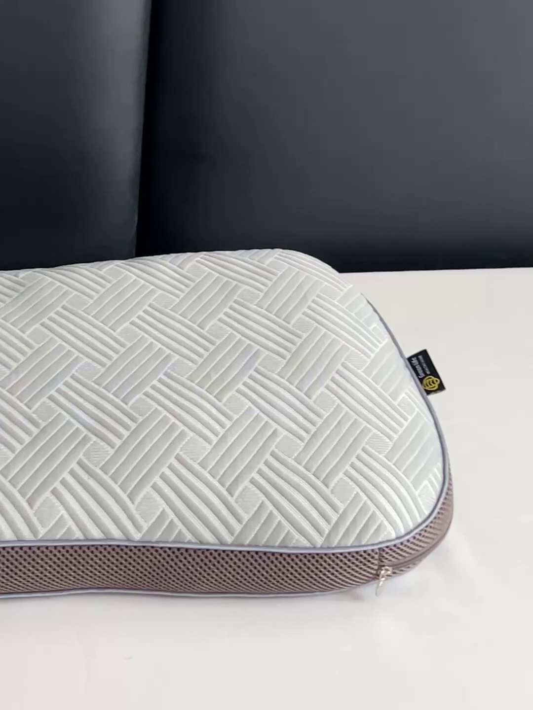 91家纺网 家纺一手货源 找家纺 卓昌枕芯 2025新款凉感按摩肌理纹荞麦枕芯枕头 高级灰-枕套加荞麦壳内胆 30x50cm单枕/只