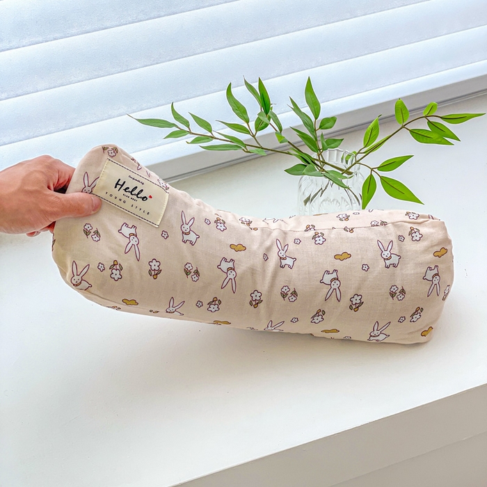 91家纺网 家纺一手货源 找家纺 卓昌枕芯 2025新款全棉双层纱颈椎枕全棉水洗棉三角枕枕头枕芯 花朵兔-全棉双层纱颈椎枕 45x15cm单枕/只