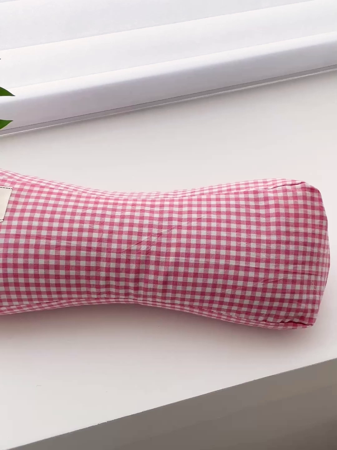 91家纺网 家纺一手货源 找家纺 卓昌枕芯 2025新款全棉双层纱颈椎枕全棉水洗棉三角枕枕头枕芯 粉格--全棉水洗棉颈椎枕 45x15cm单枕/对