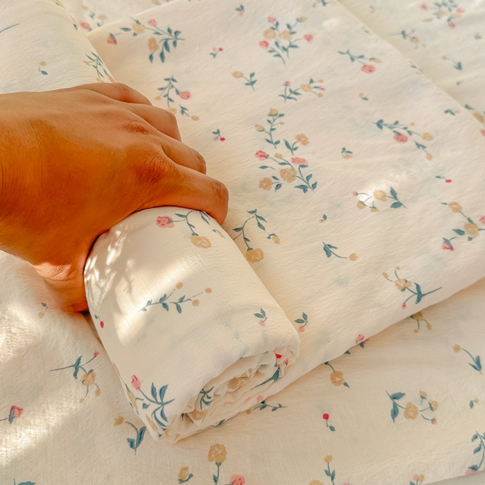 91家纺网 家纺一手货源 找家纺 韩巢家纺 2025新款云感提花双层纱床单被单枕套三件套 春风十里