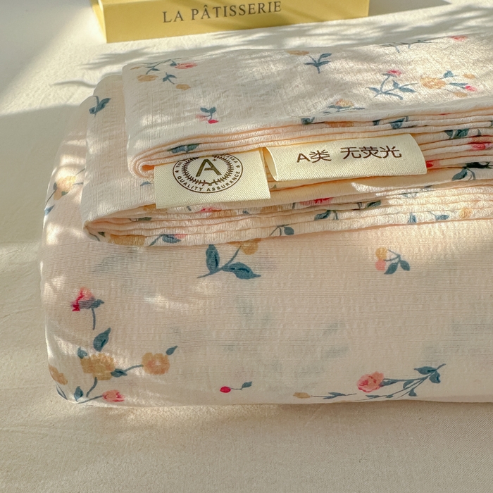 91家纺网 家纺一手货源 找家纺 韩巢家纺 2025新款云感提花双层纱床单被单枕套三件套 春风十里
